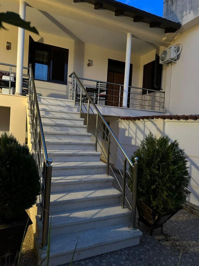 Elby Apartments Berat Zewnętrze zdjęcie